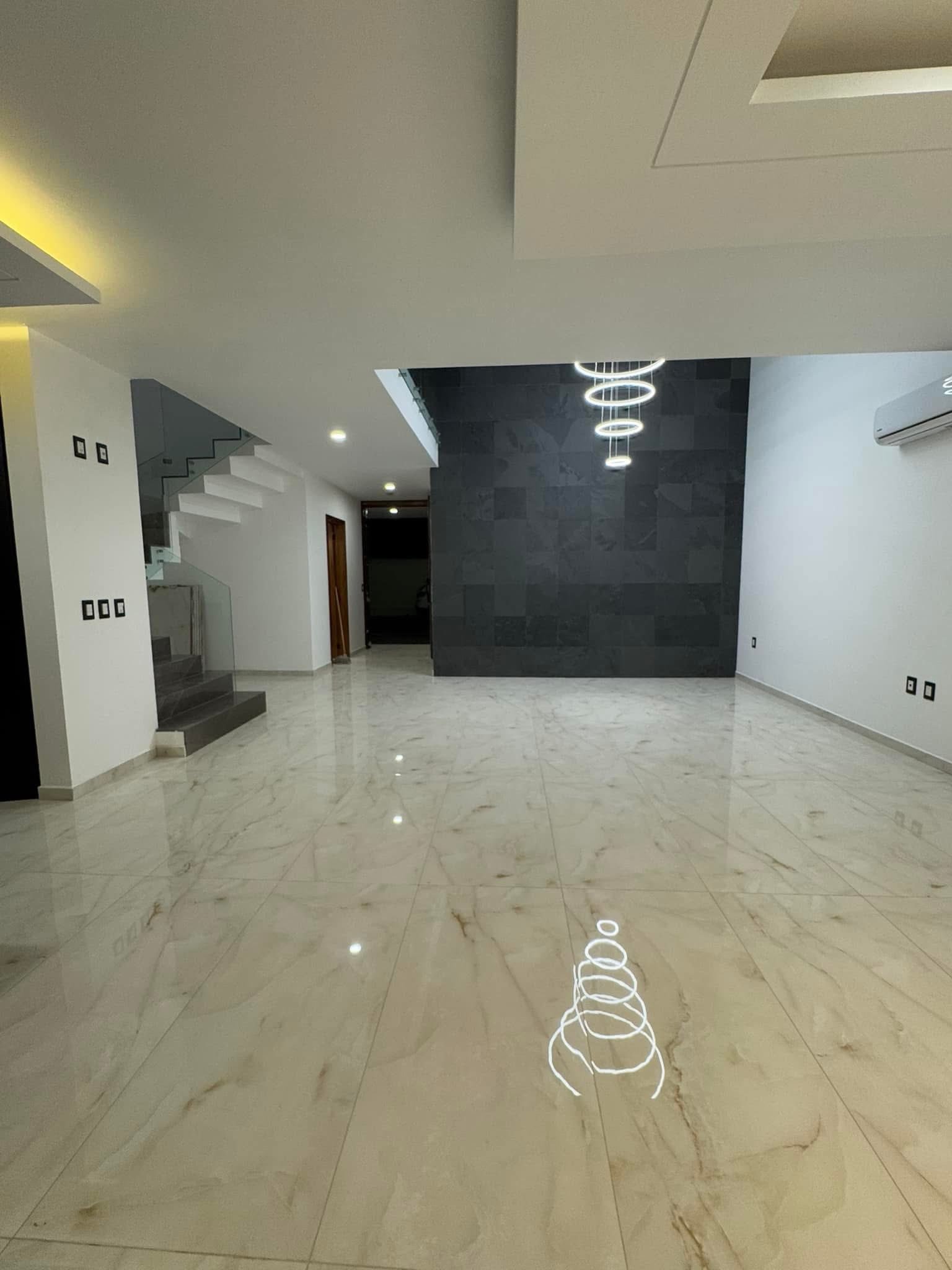 Casa en Venta en Los Robles, Zapopan — miniatura 2
